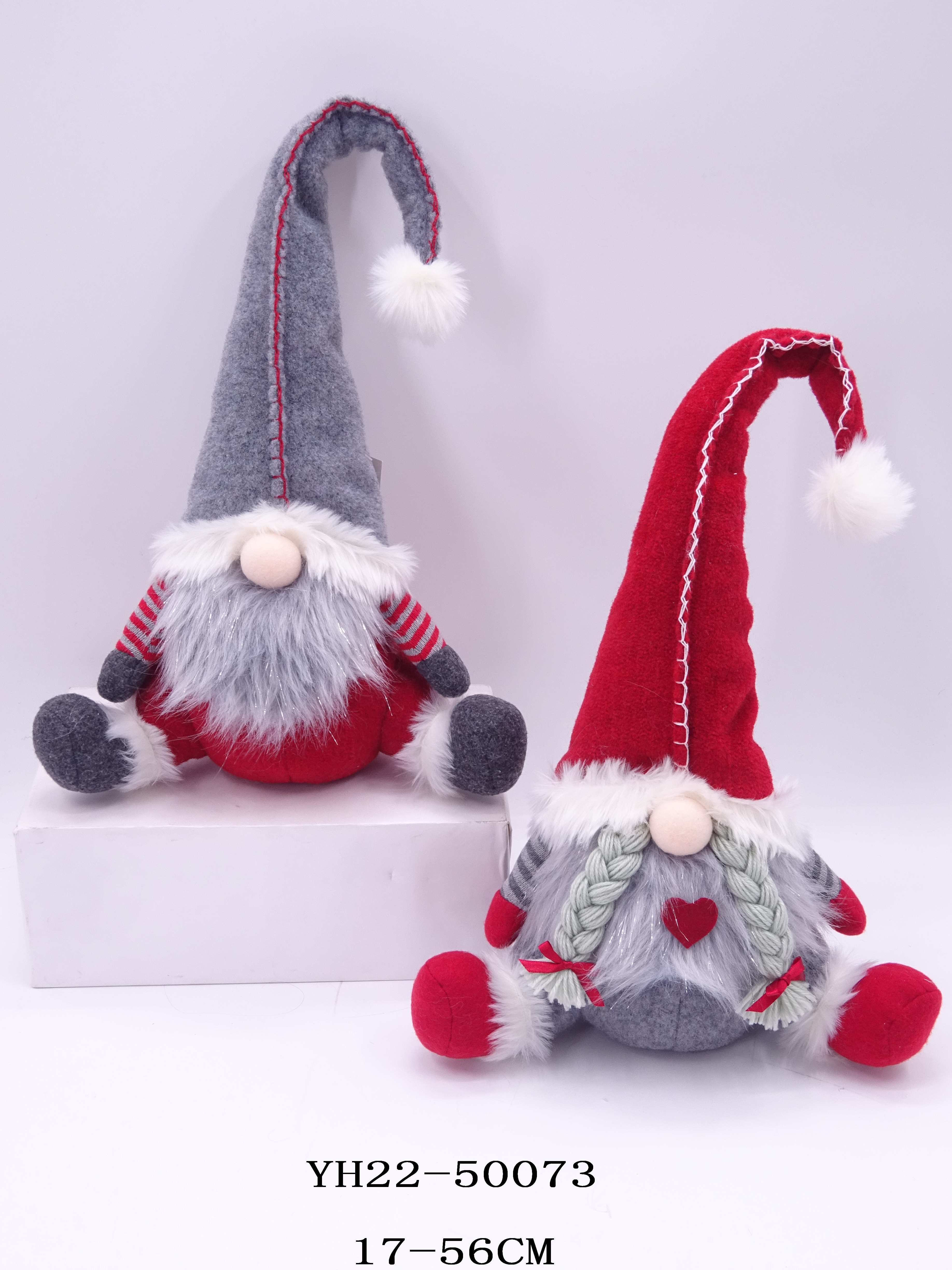 17/56CM sitting santa