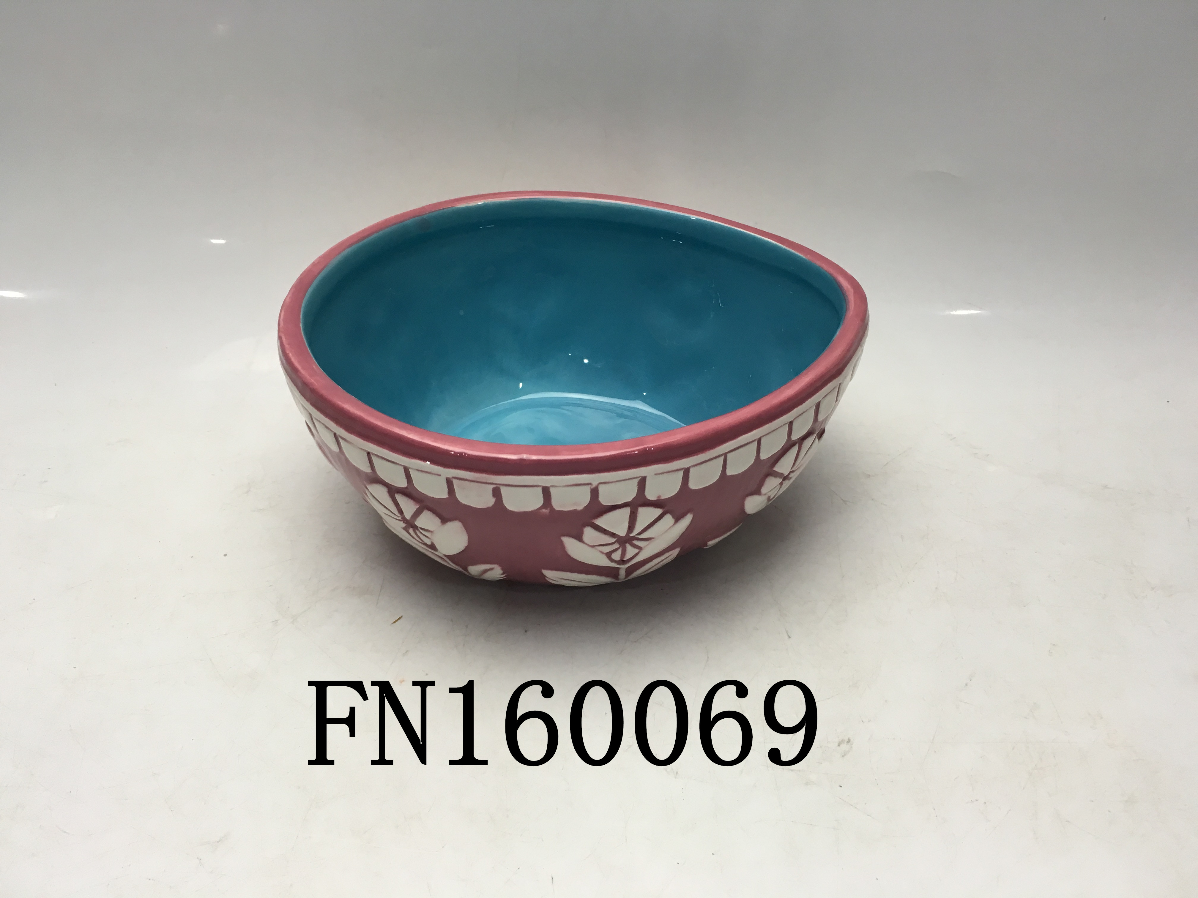 Ceramic Easter egg-shaped bowl