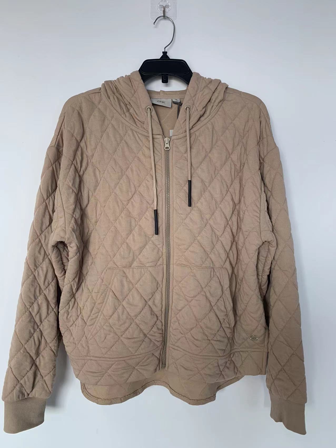 Nanchang Xinqun Garment Co., Ltd. – Photos produits 2