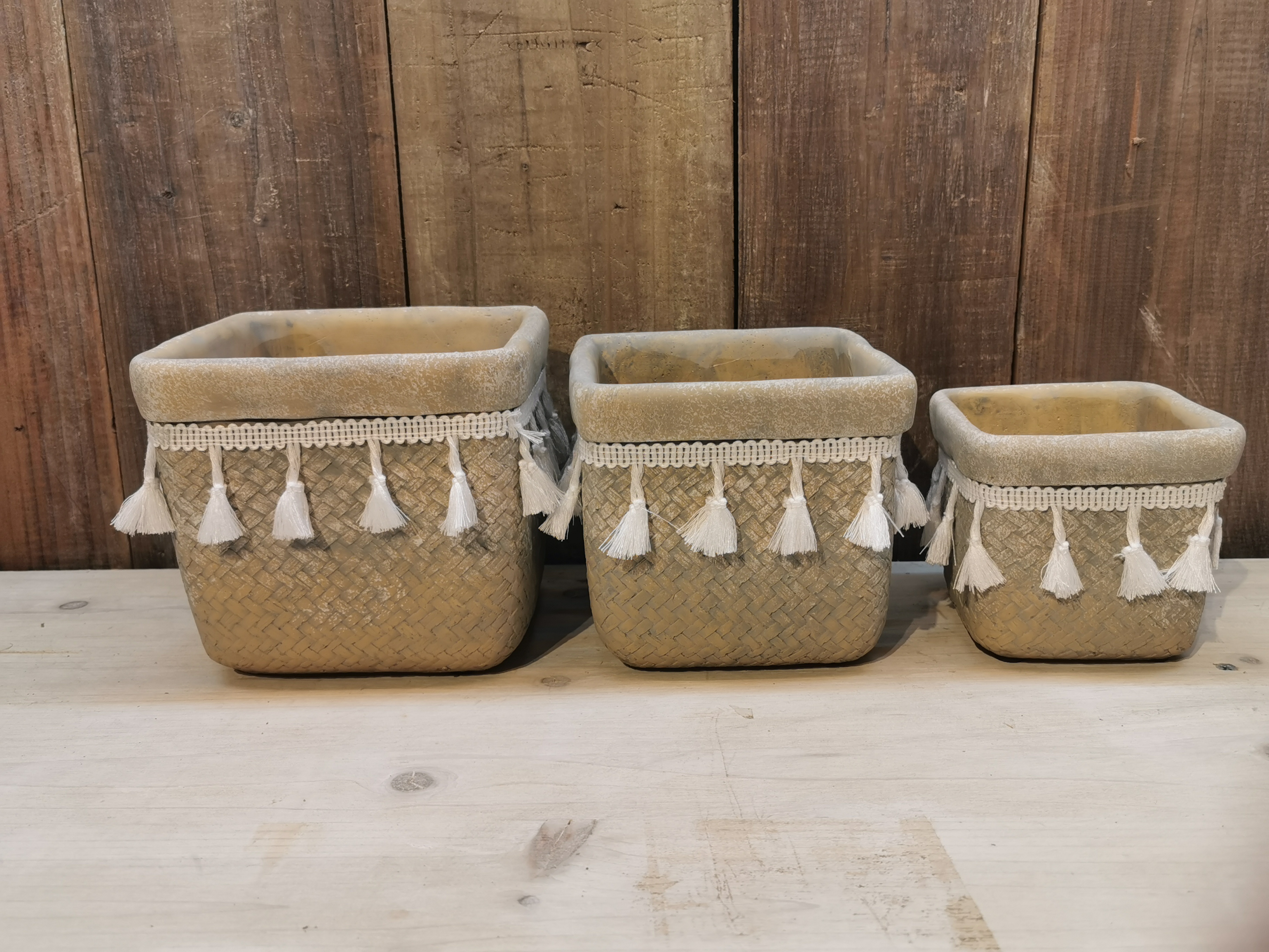 Qinghai M & J Crafts Co., LTD – Flowerpot 3