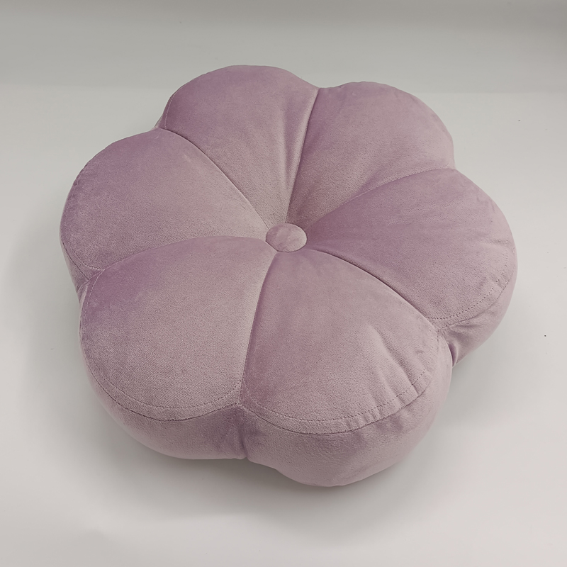 Plum Blossom Cushion