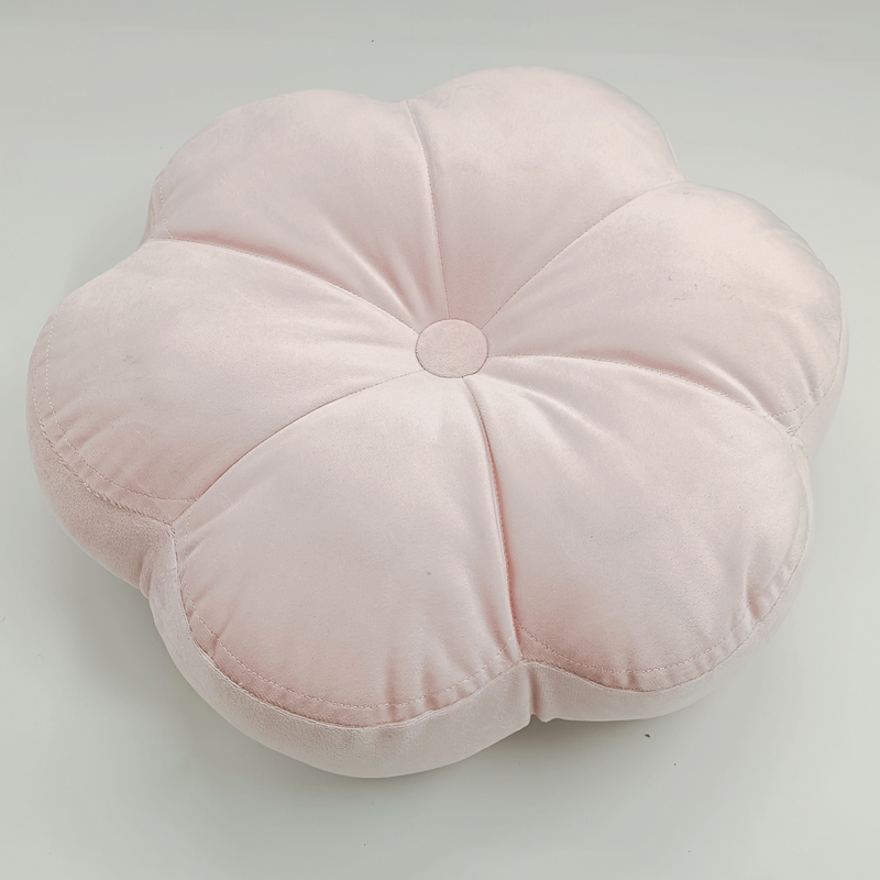 Plum Blossom Cushion