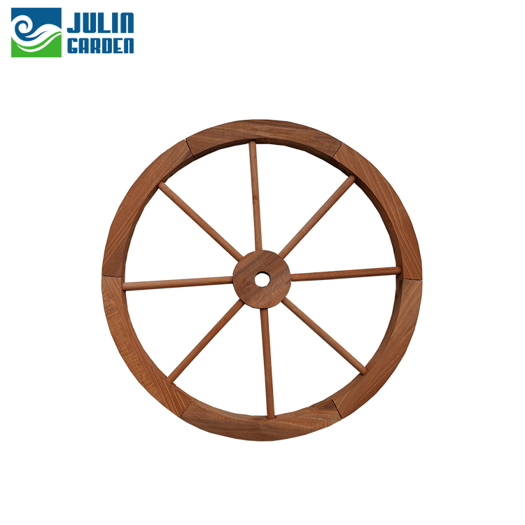 Wooden wagon wheel