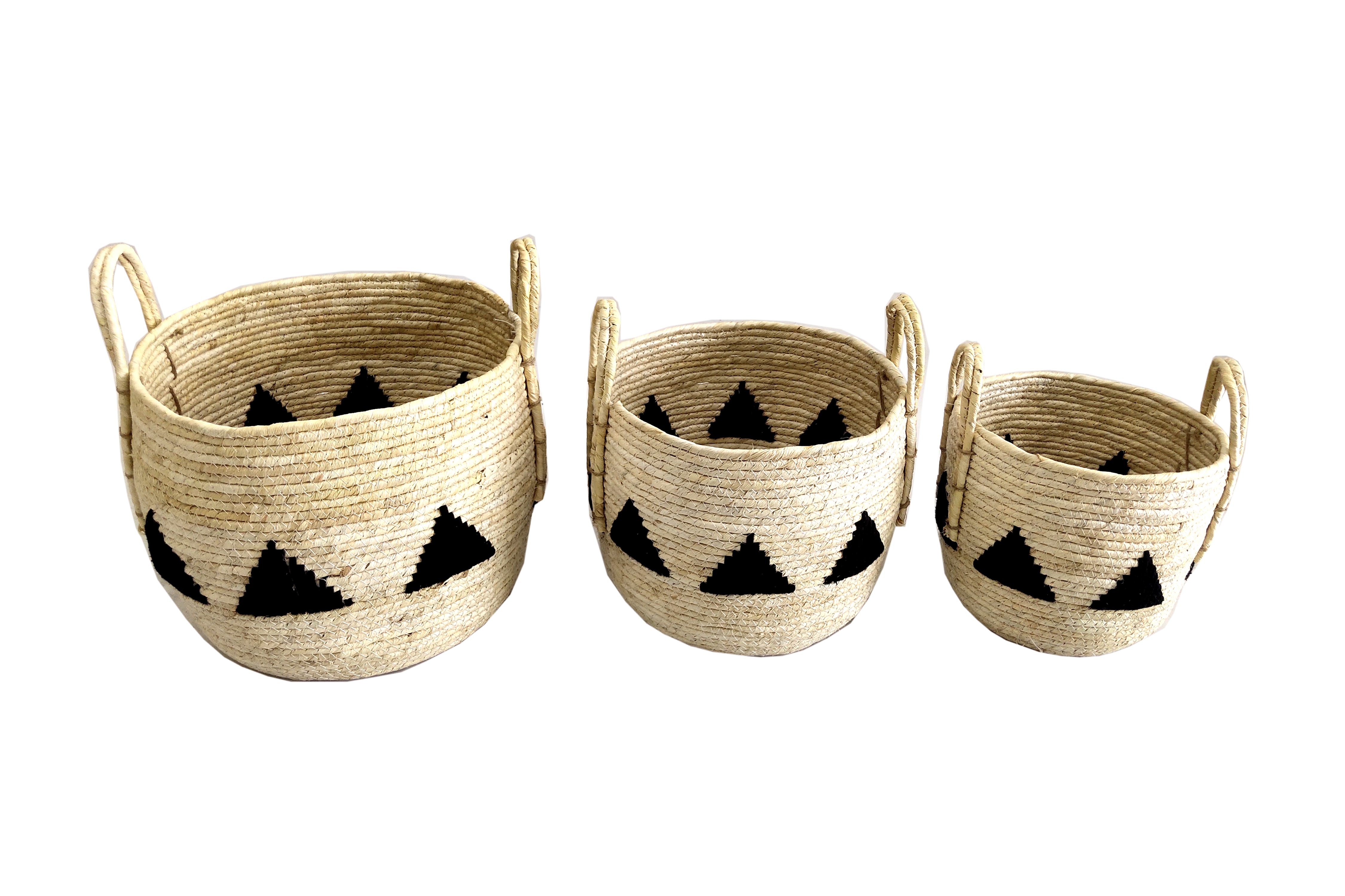 Corn leaves and cotton basekts