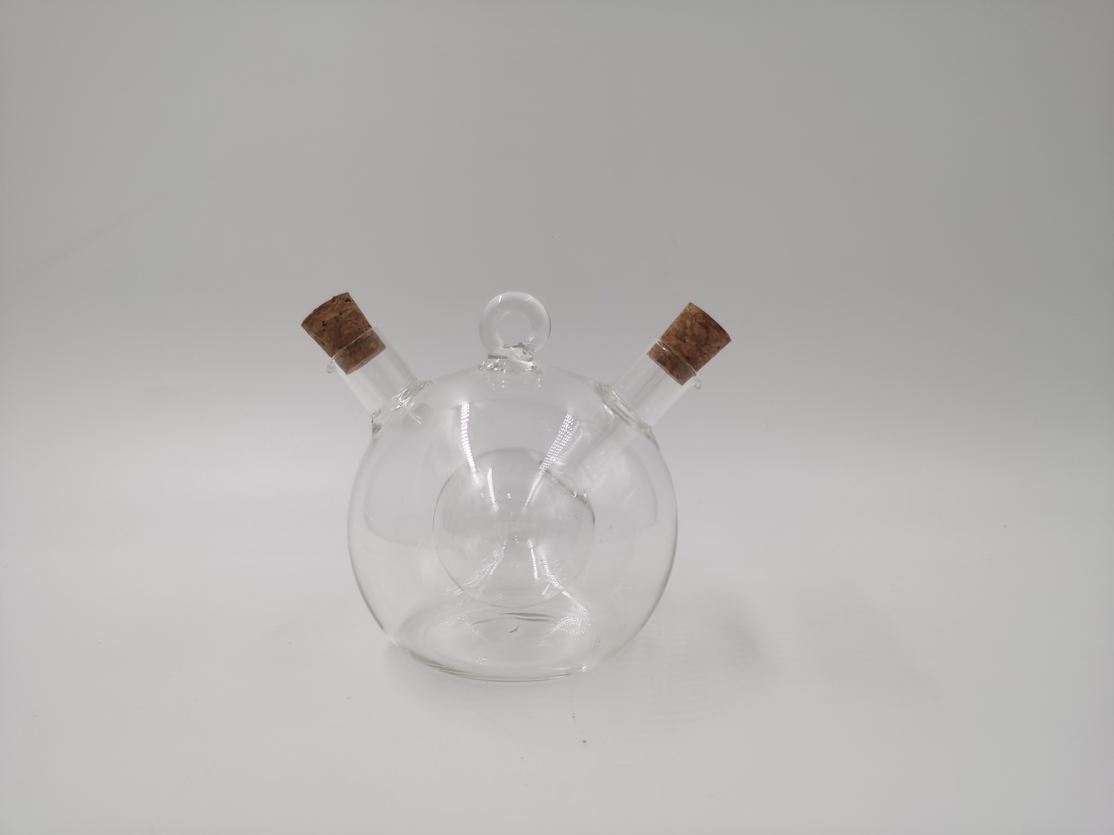 Oil-venegar bottle;borosilicate glass;kitchen;dining;glassware