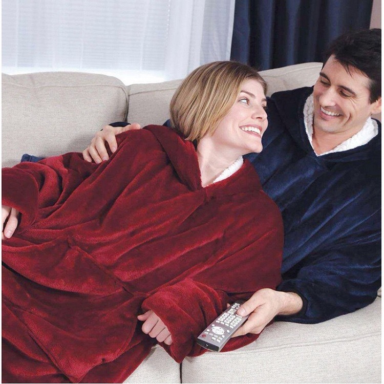 Wearable Flannel Polyester Solid Giant Pocket Winter Jacket Pajamas Sherpa Oversized Hoodies Blanket