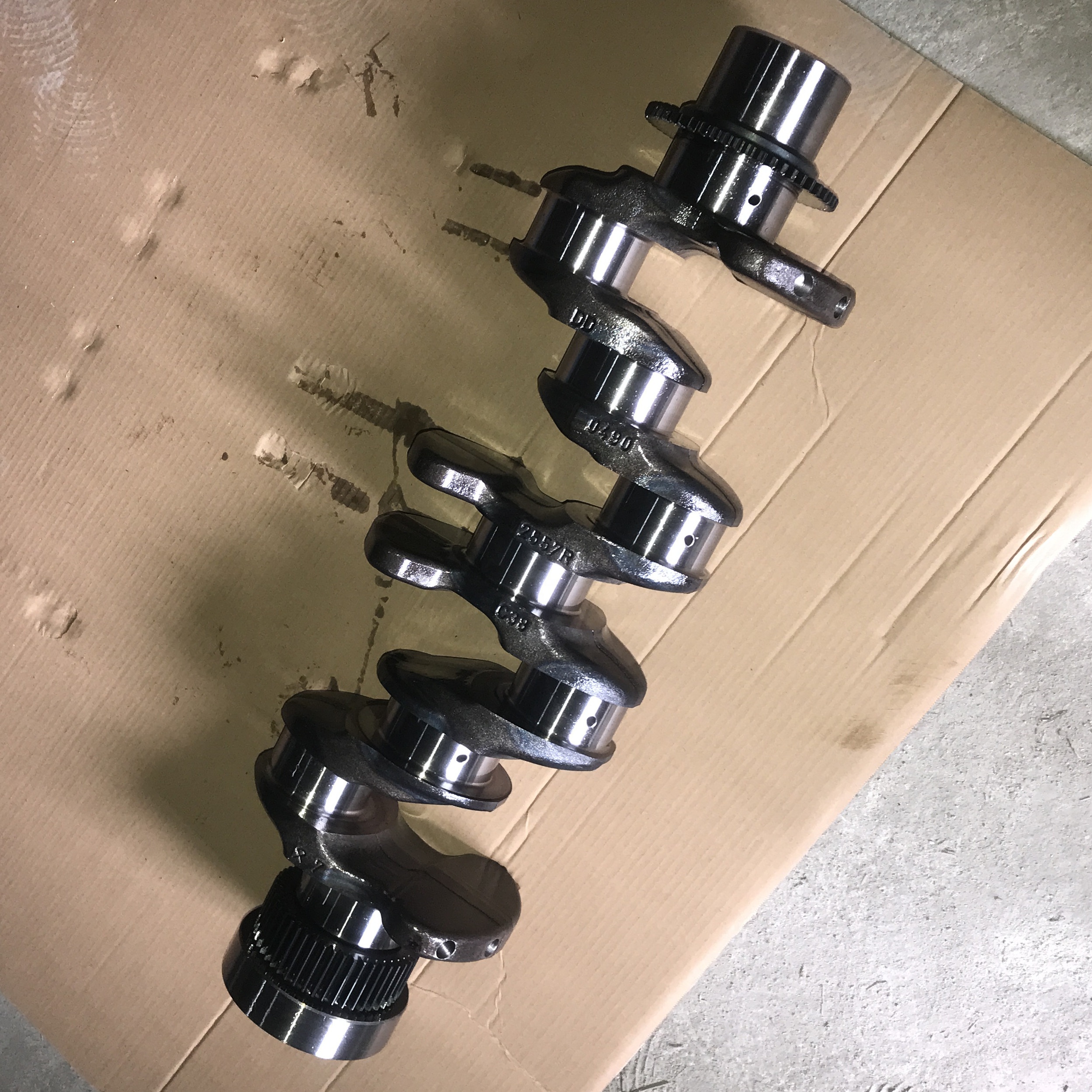 TCD2013 L04 4V oem 04908847 crankshaft