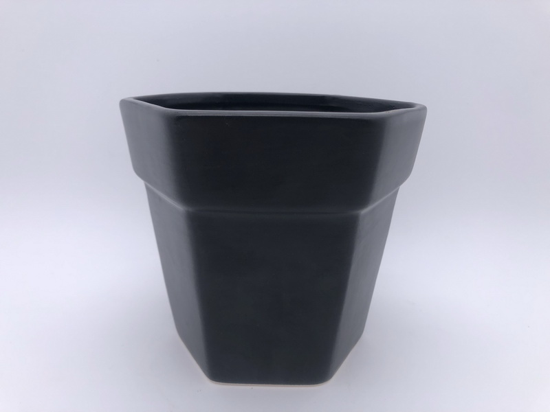 Dolomite Flowerpot