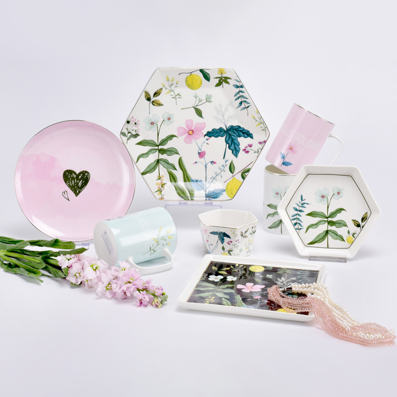 Rain forest gift tableware