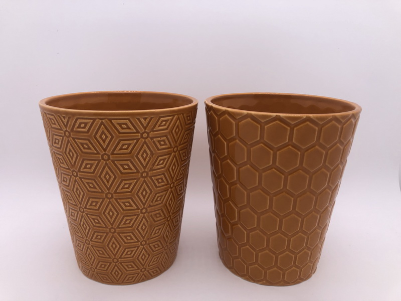 Dolomite Flowerpot