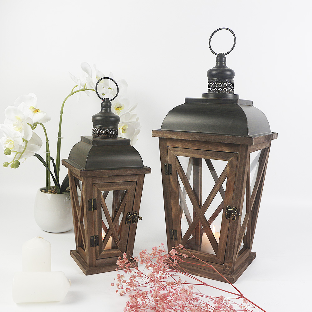 Set of 2 wood lantern.