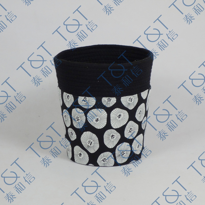 Stackable round storage basket