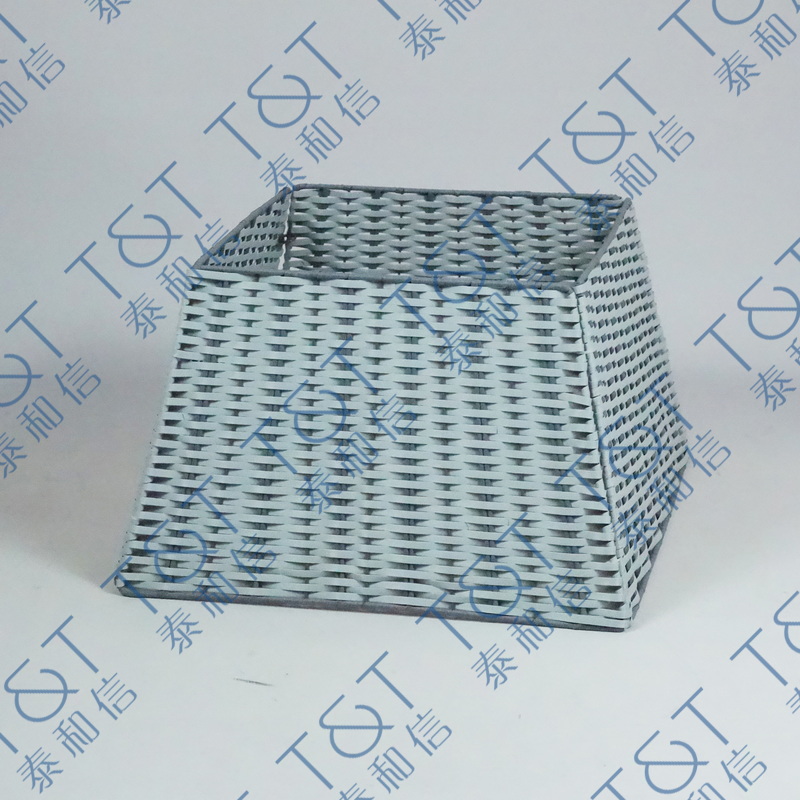 Grey PP tree skirt