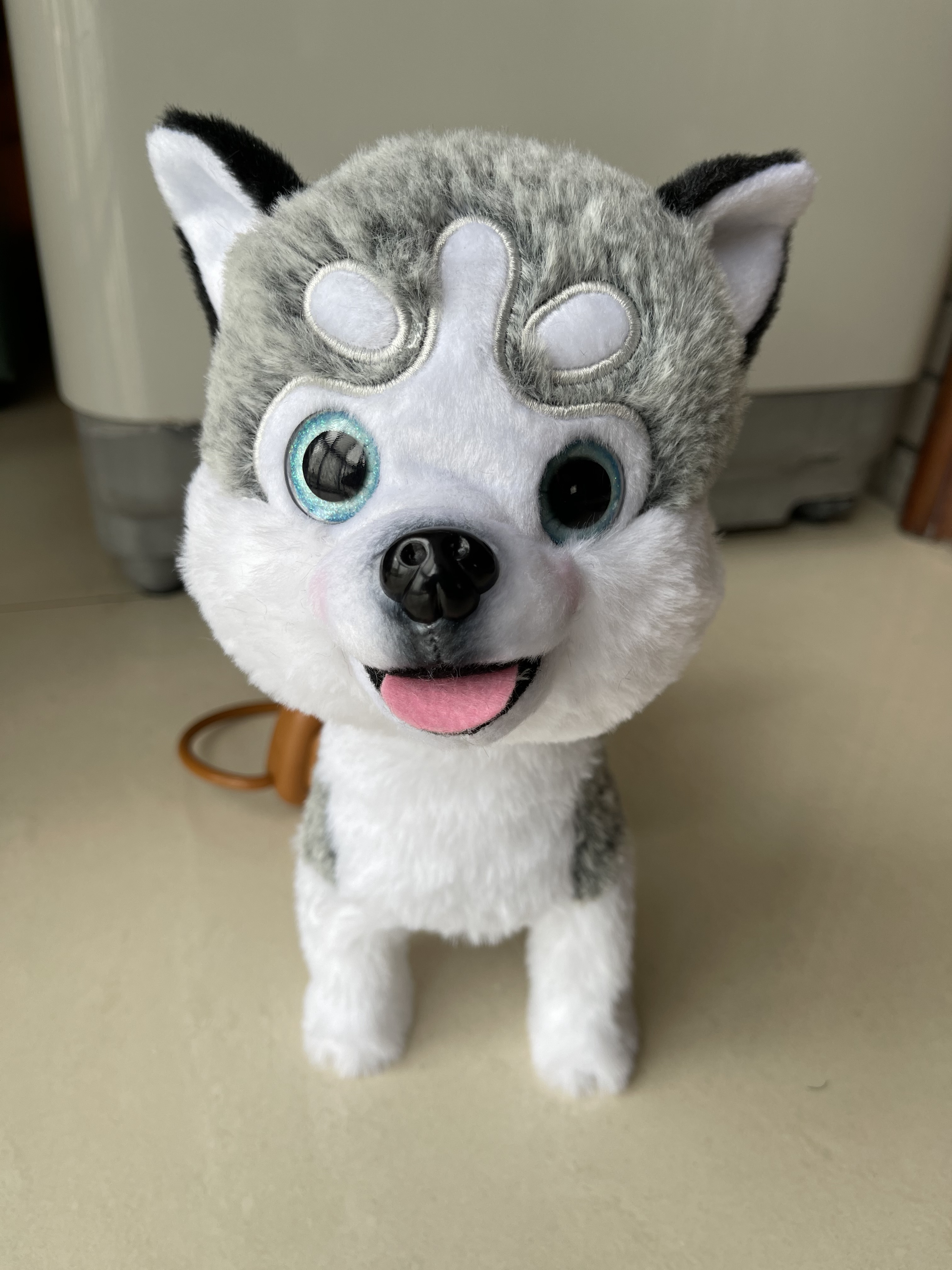 Plush electric toy dog