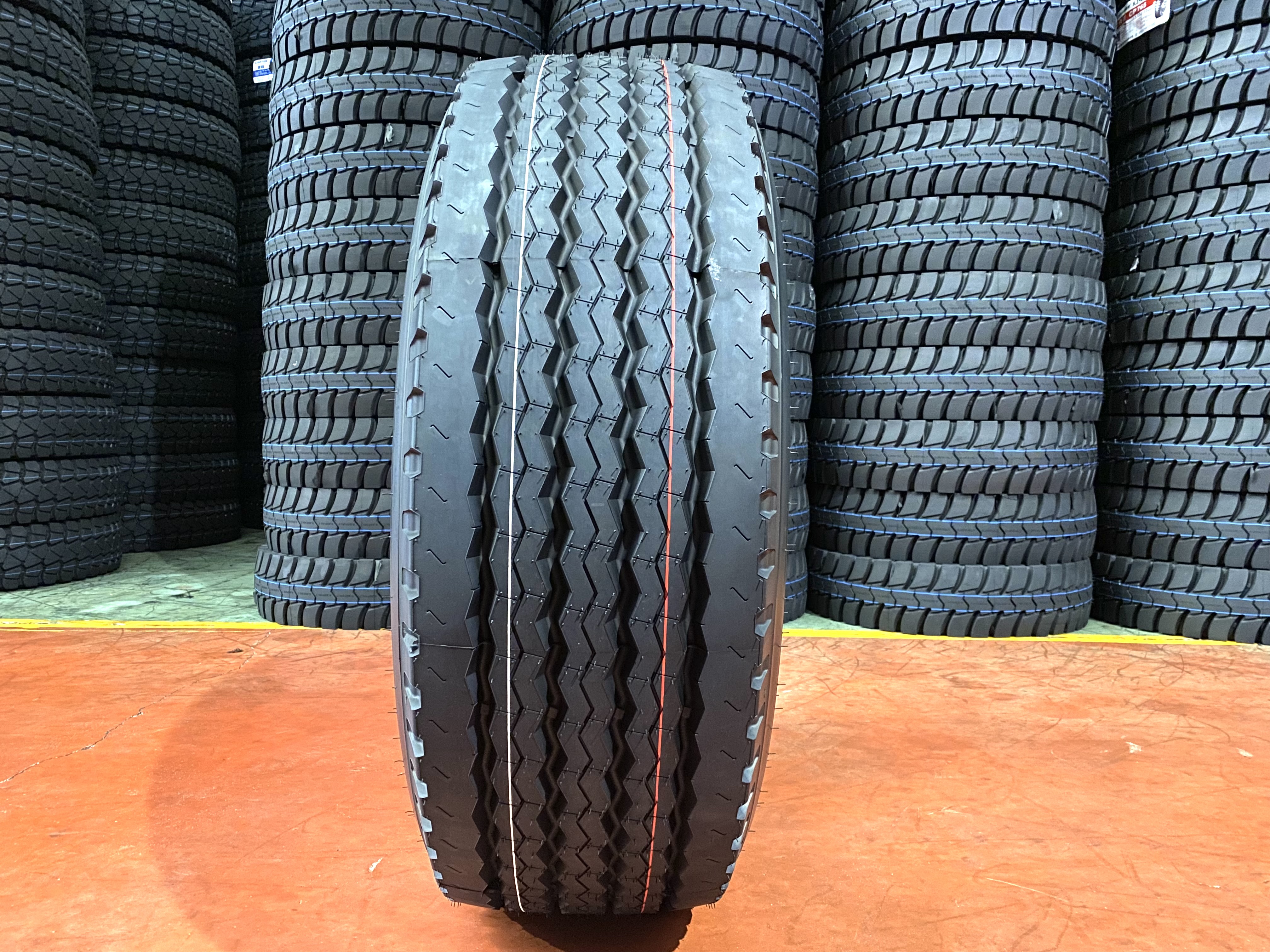 All Steel Radial Truck Tire, Tubeless Truck Tyre 11r22.5 315/80r22.5 315/70r22.5