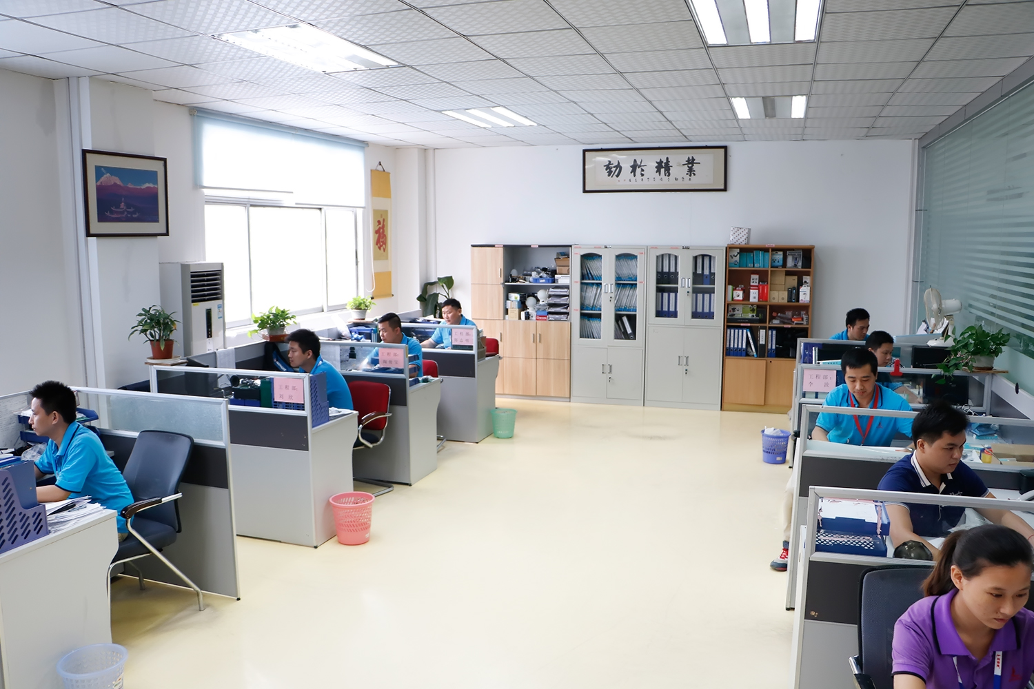 Shenzhen Linghang Wei Technology Co., Ltd. – FM transmitter 3