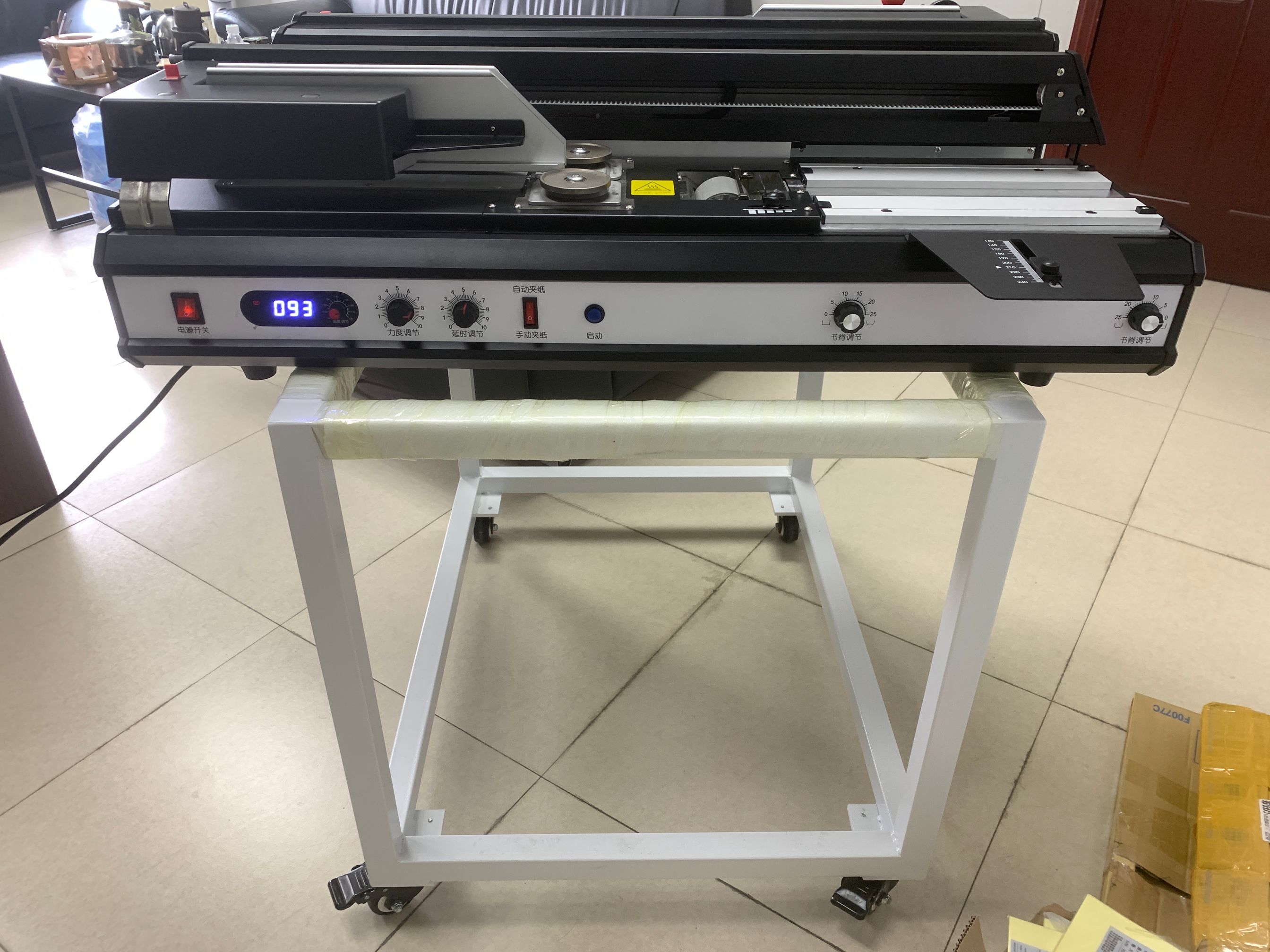 Glue Binding Machine