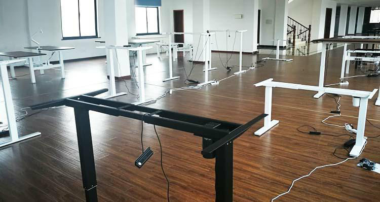 Hangzhou Xinyuan Furniture Co., Ltd. – Office desks 1
