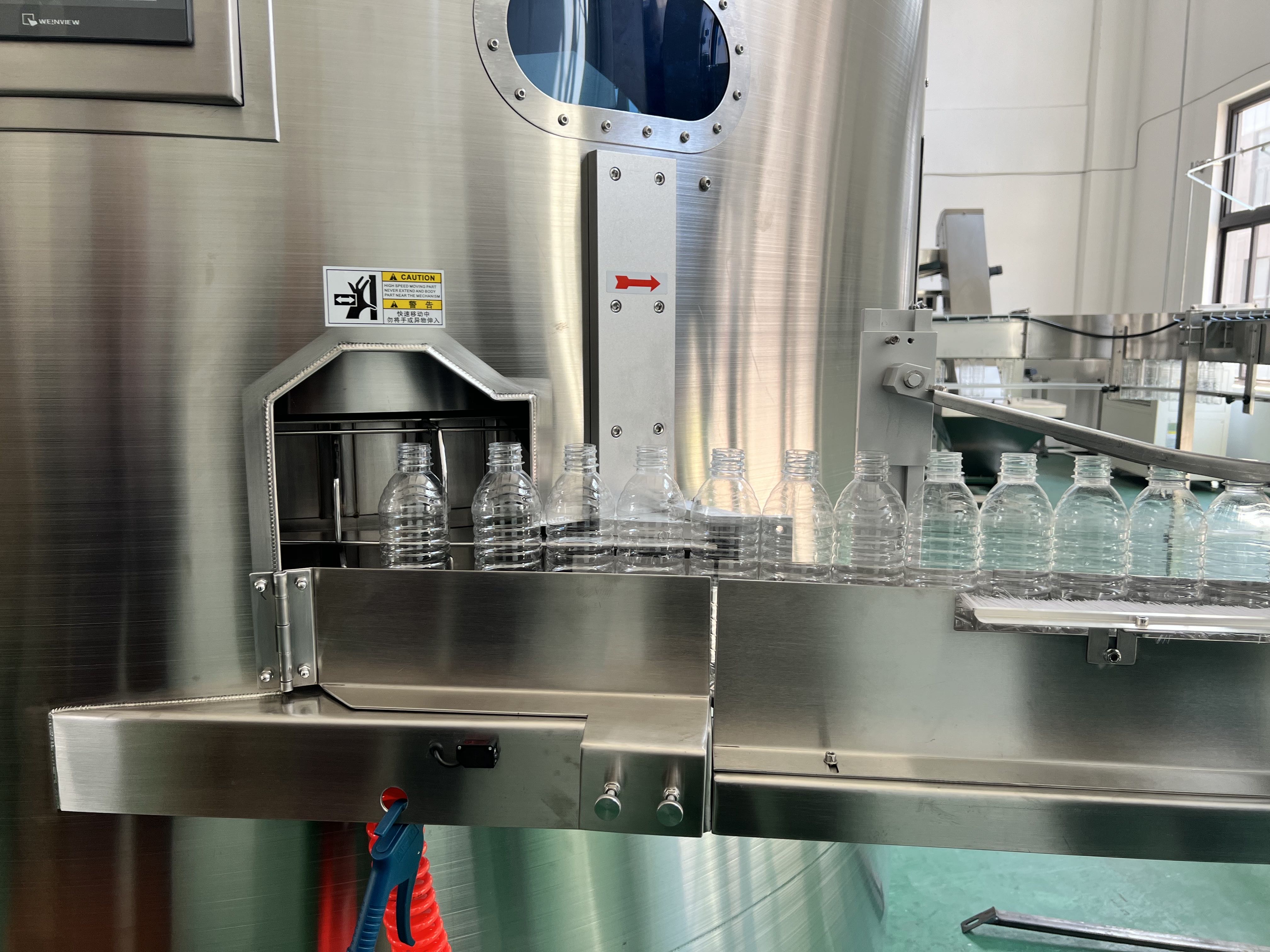 Automatic PET Bottle Unscrambler