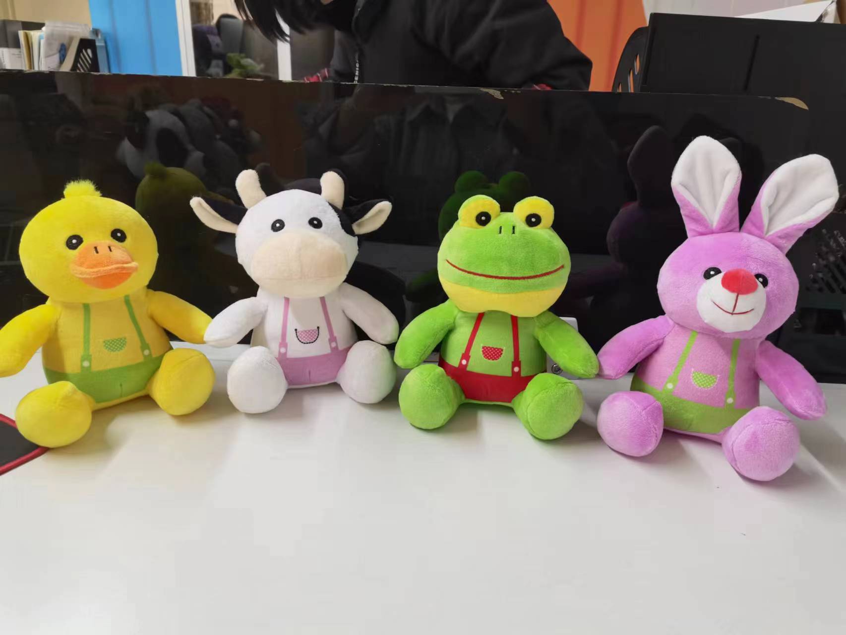 YANGZHOU DADONG CRAFT CO.,LTD – Animal simulation 2