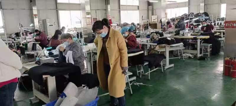 Henan Yizhilian Garment Import and Export Co., Ltd. – Infant crawlers 1