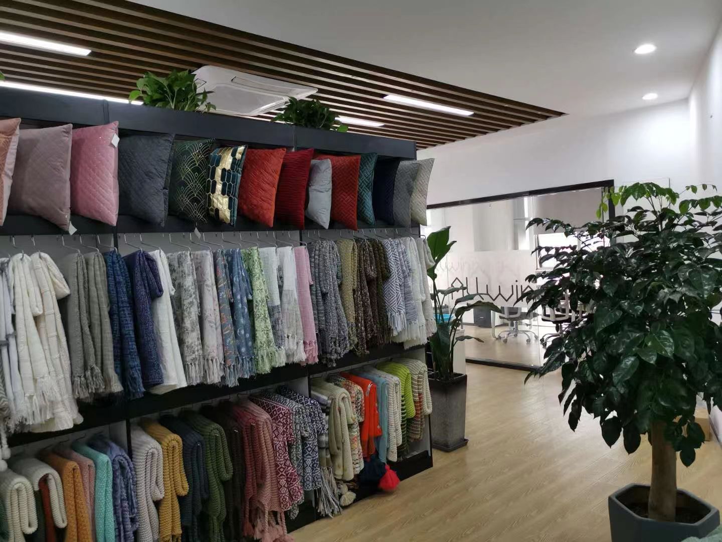 Hangzhou Aoying Import and Export Co., Ltd. – Acrylic blanket 1