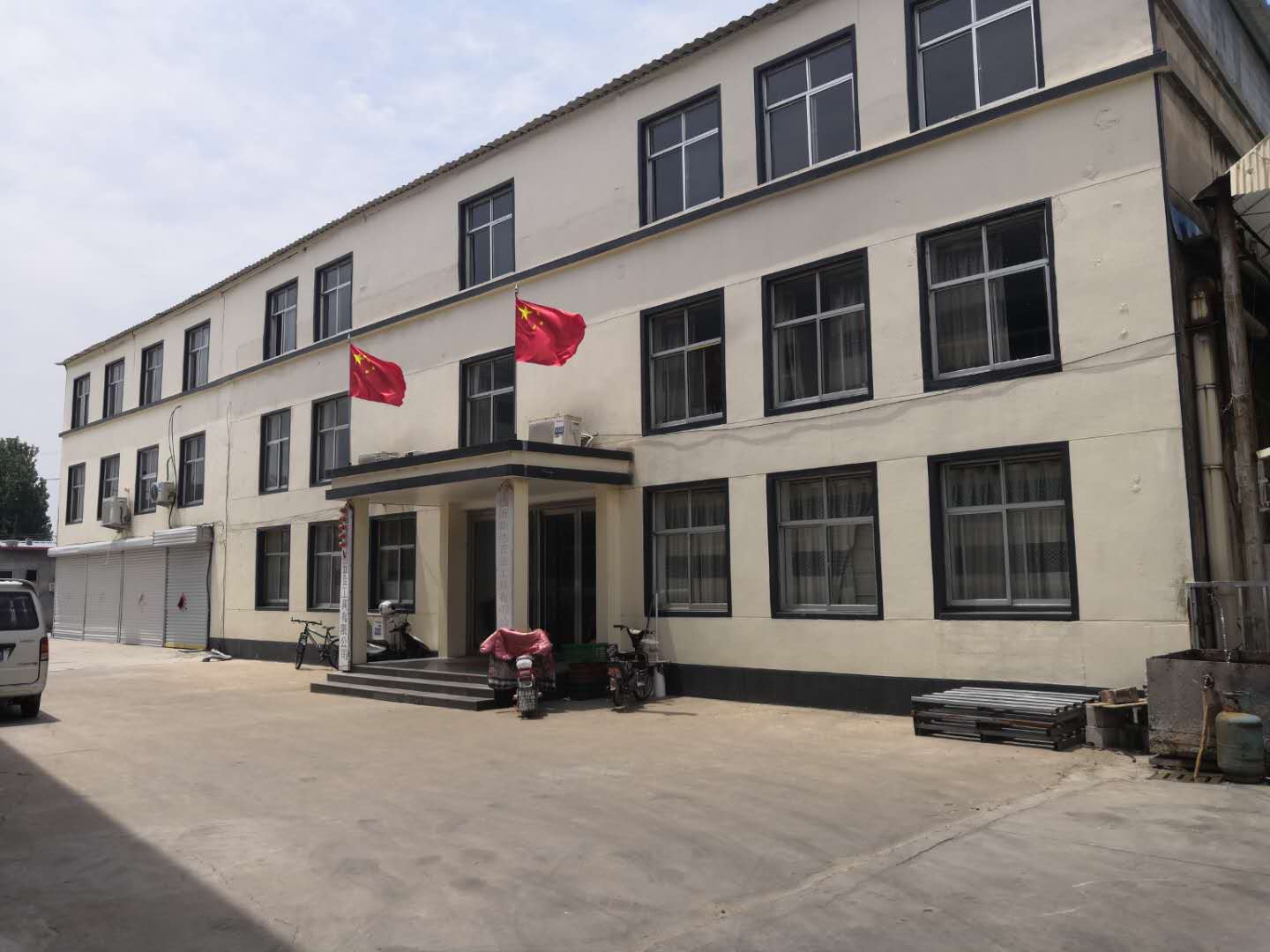 Linyi Xinda Hardware Tools Co., Ltd. – hammer 3