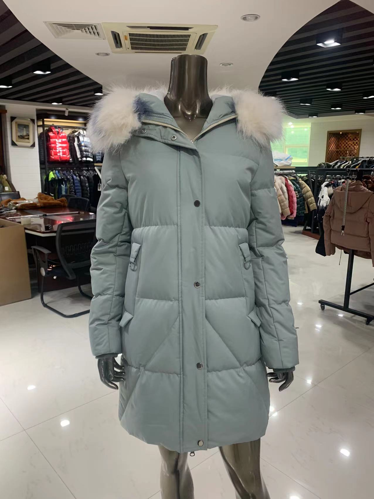 Women's fashion jacket with fur collar