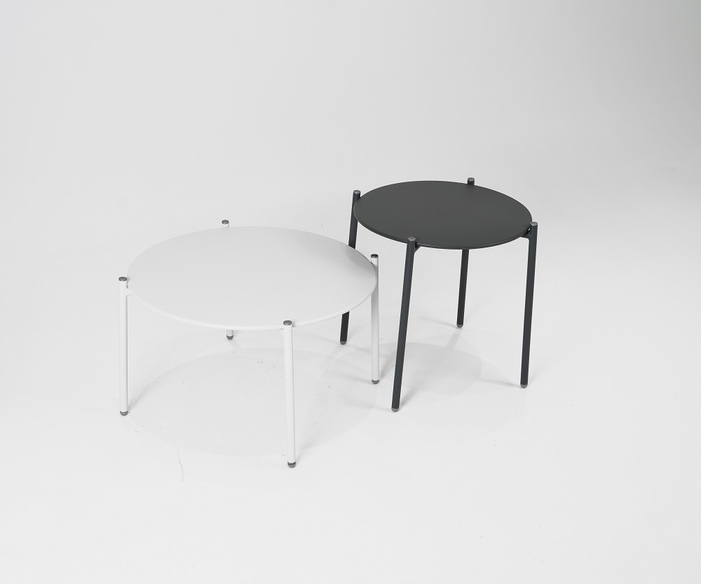 Round coffee table set of 2