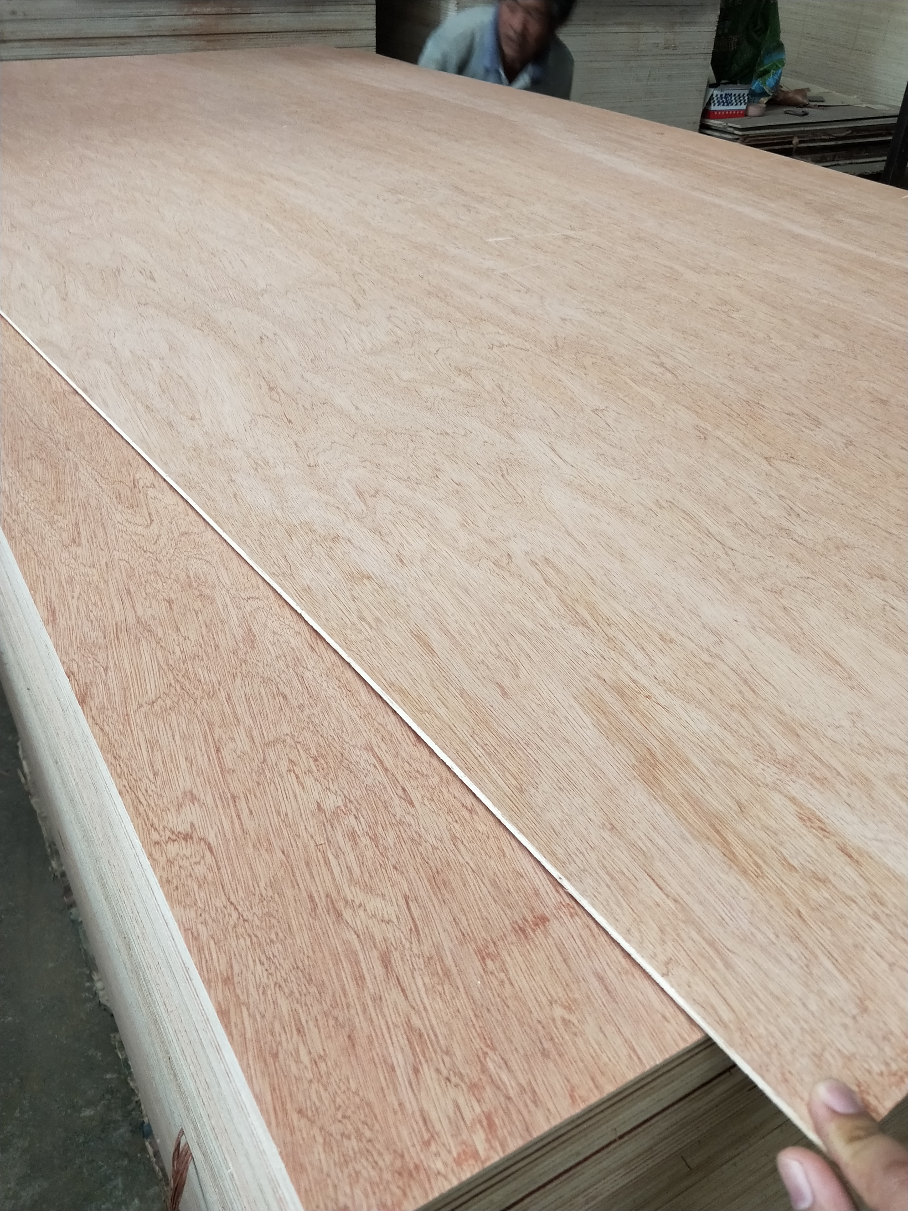 LINYI ALIN WOOD INDUSTRY CO.,LTD. – Melamine slot board 2