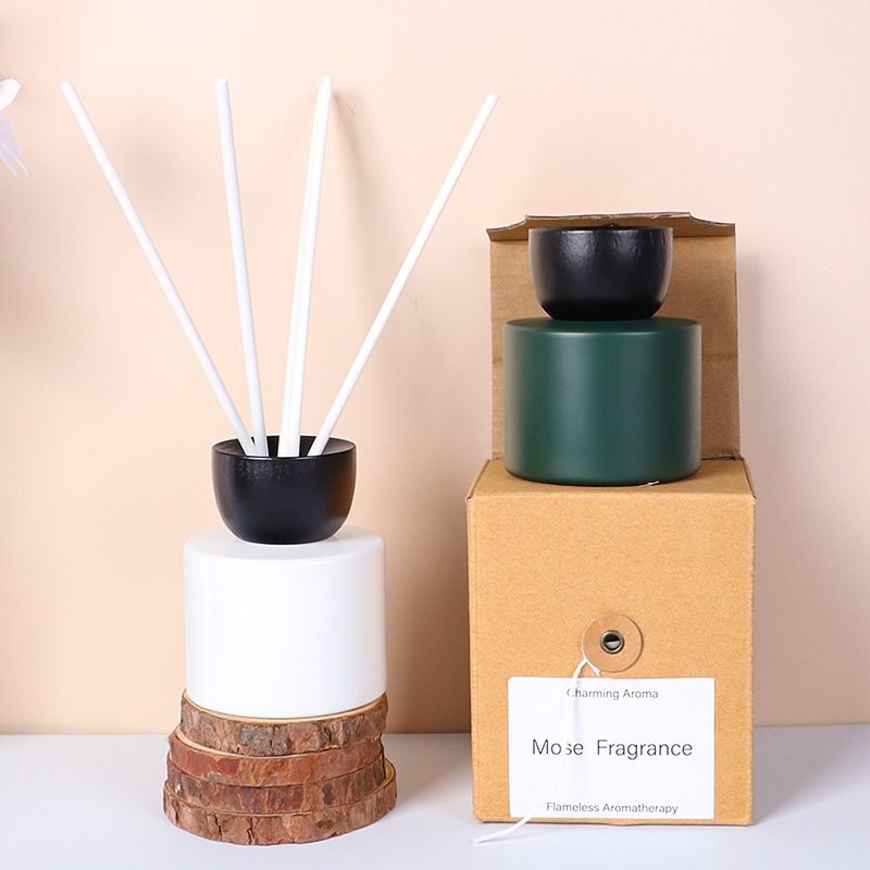 100ml empty cylindrical reed diffuser glass bottle with new wooden cap