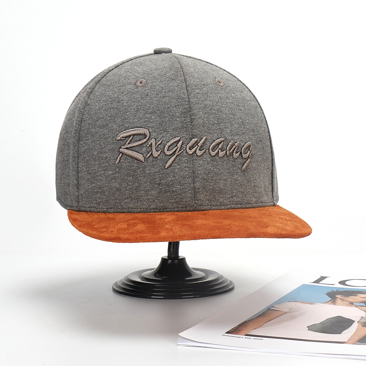 Leisure flat cap with duck tongue