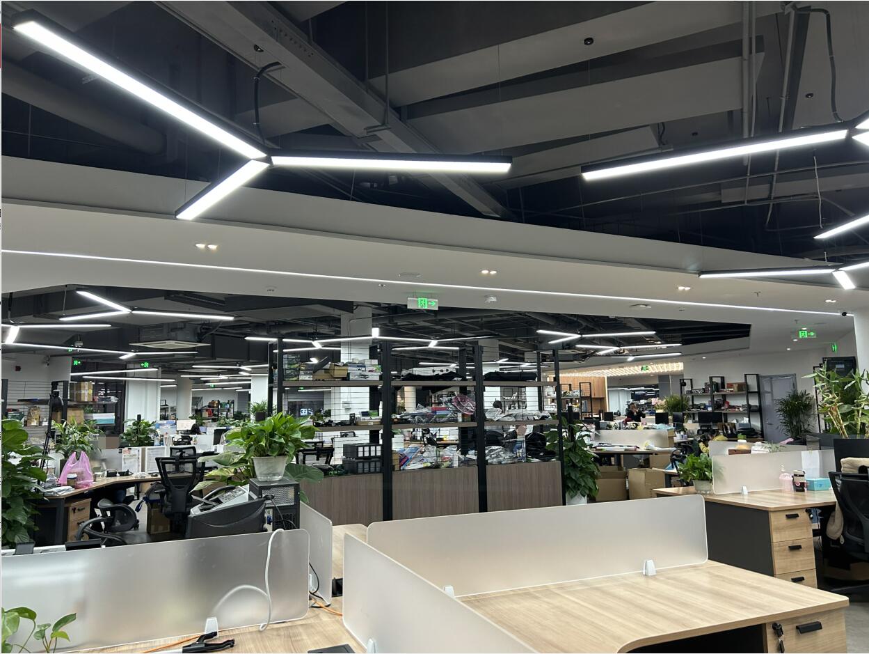 Jinhua Lingyi Trading Co., Ltd. – LED lamp series 1