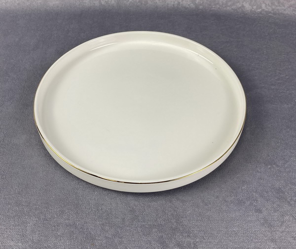10.25“round plate