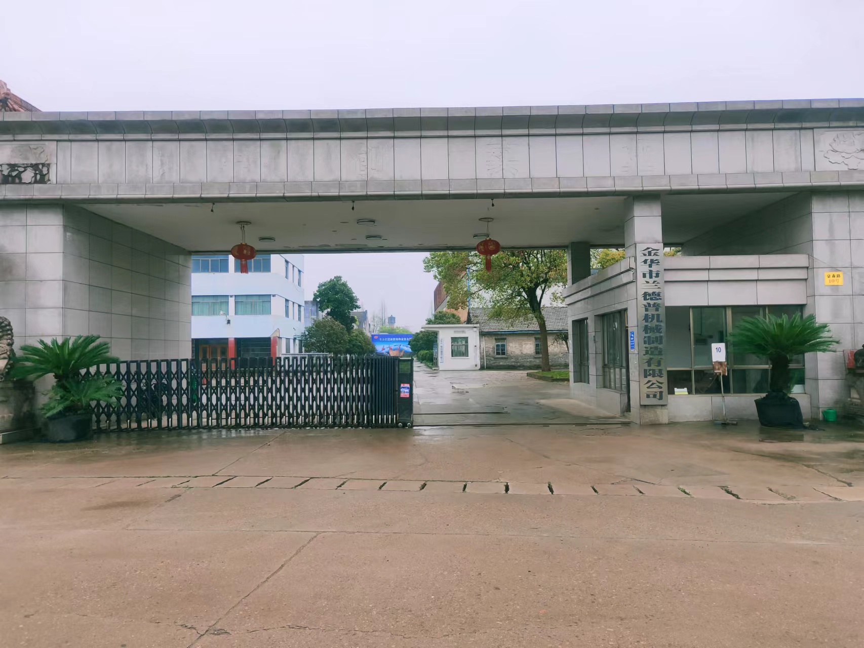 Jinhua Landep Machinery Manufacturing Co., Ltd. – Platform trucks 1