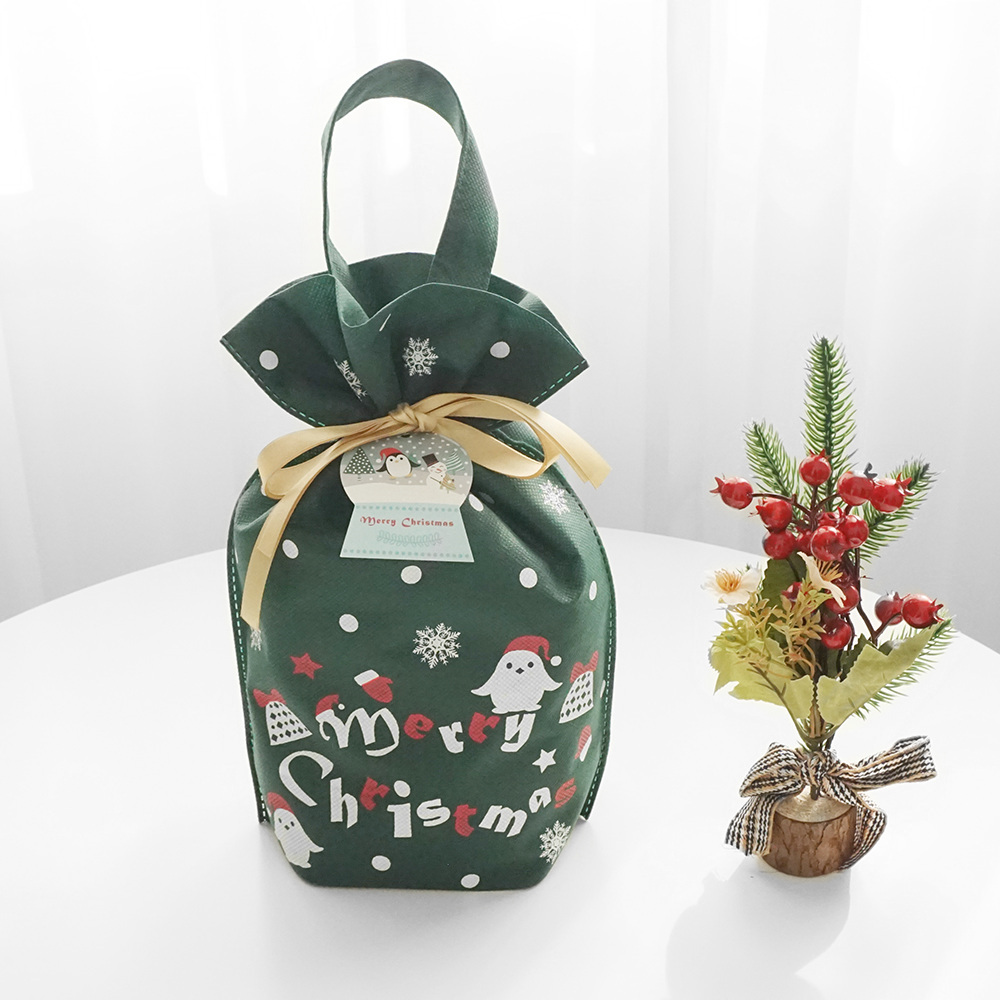 Green Cartoon Pattern Christmas non-woven Handle gift bags