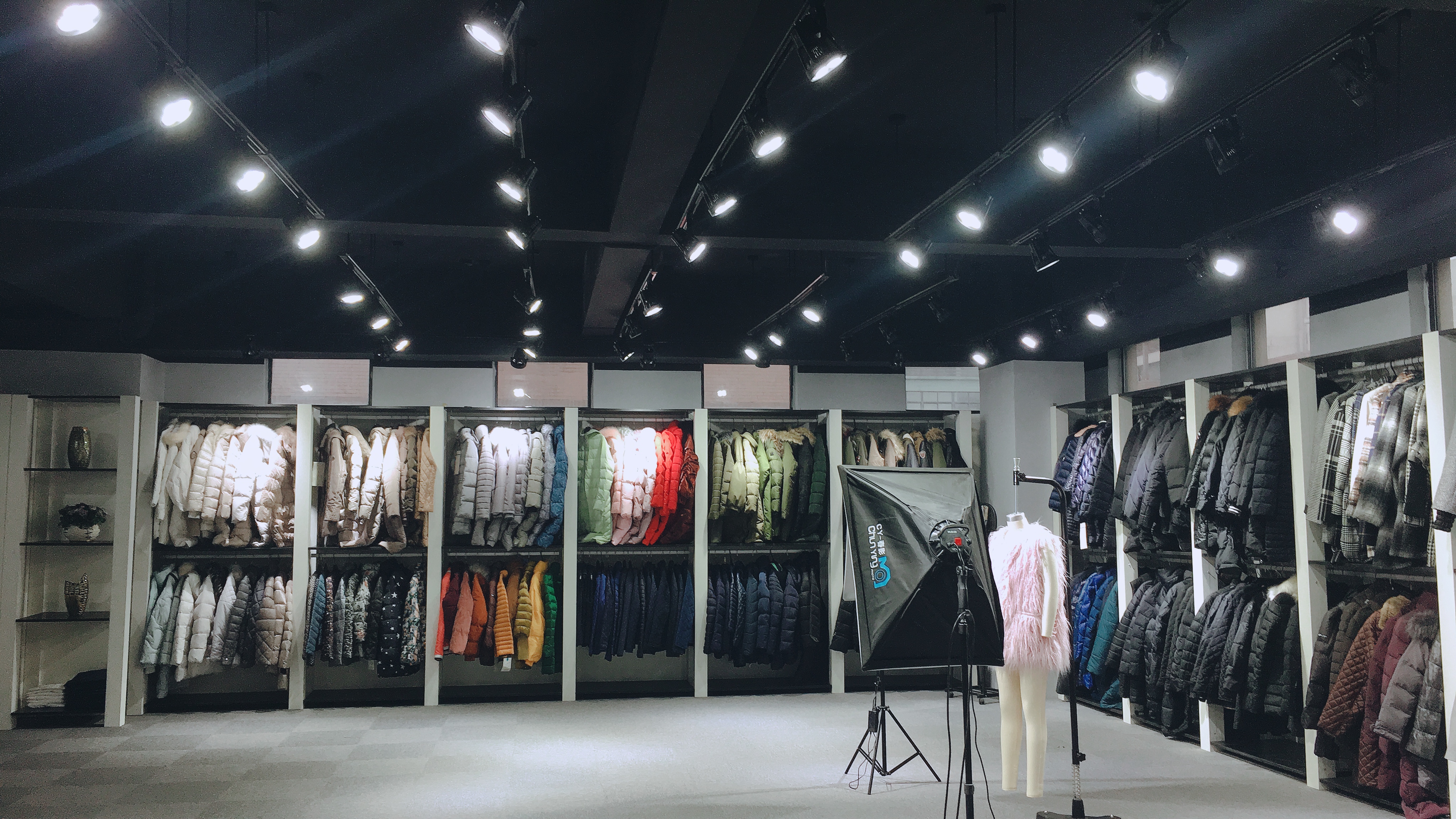 Jiaxing Jingge Fashion Co., Ltd. – hilo de poliéster 2