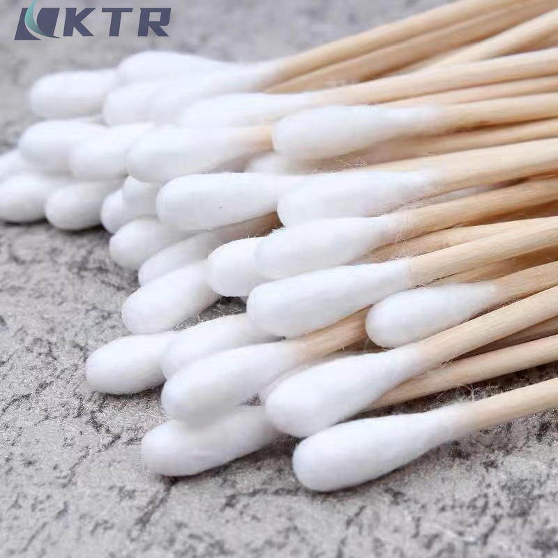 Cotton tipped applicator
