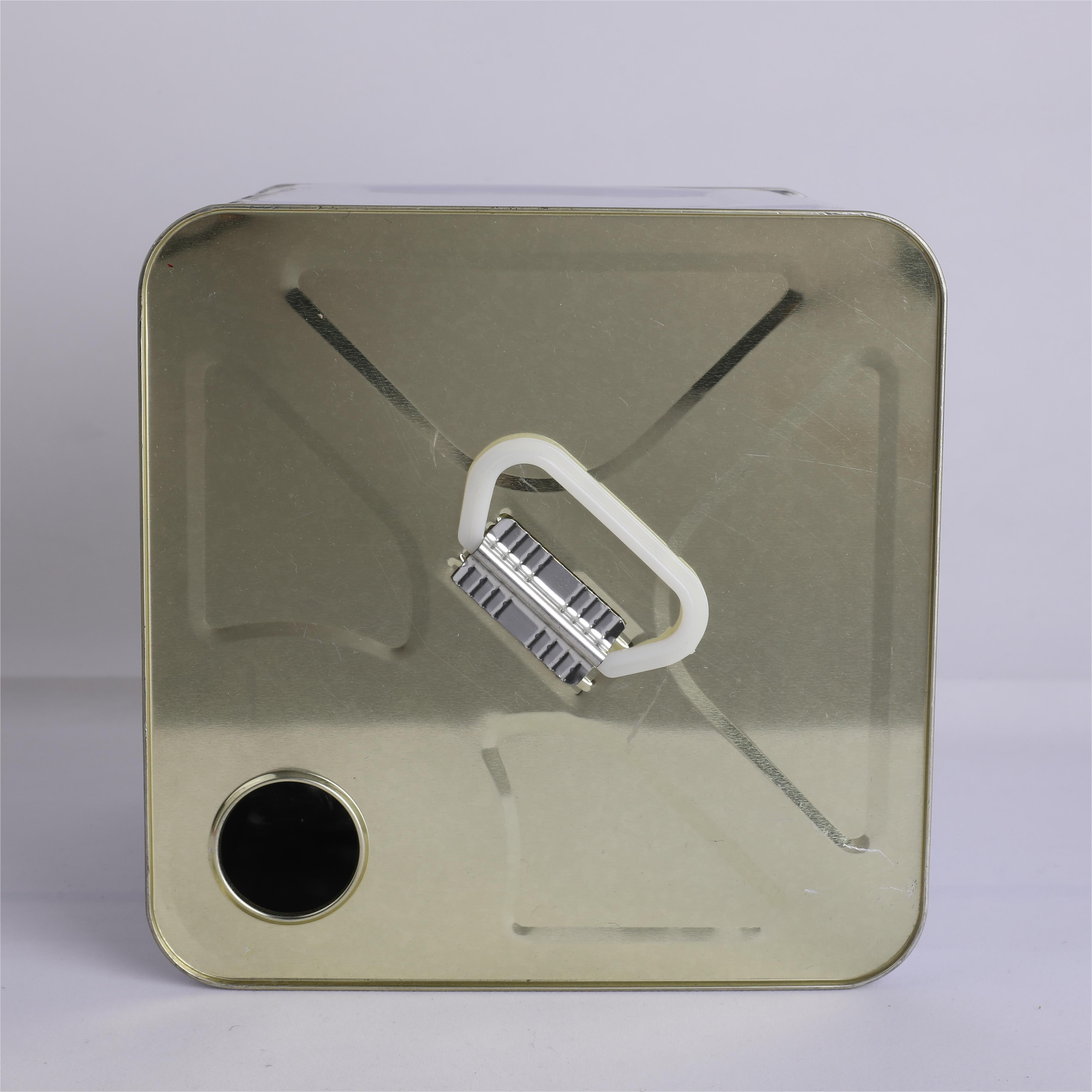 Metal Square Bucket With Plastic Lid