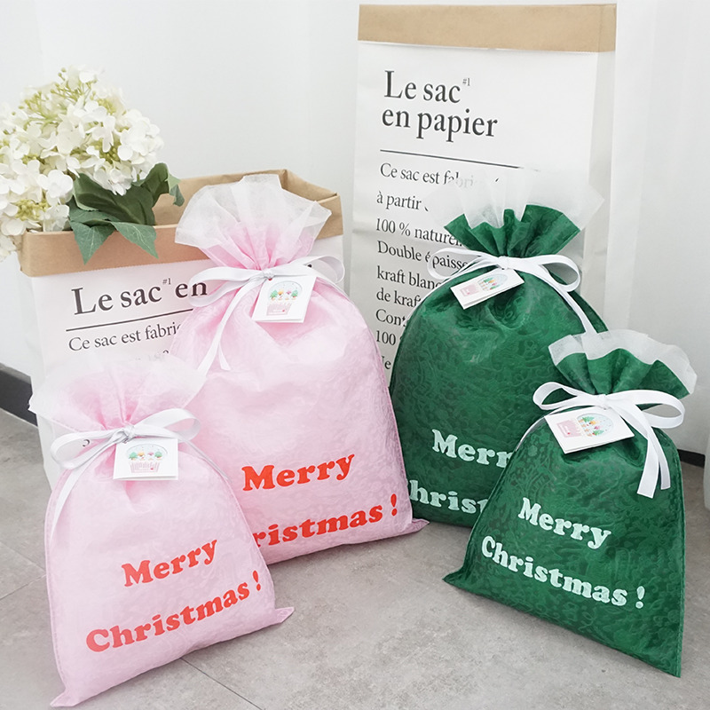 Green Pink Embossed Non-woven Christmas Gift Wrapping Bags