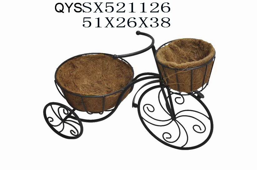 Metal Country Garden Tractor Planter