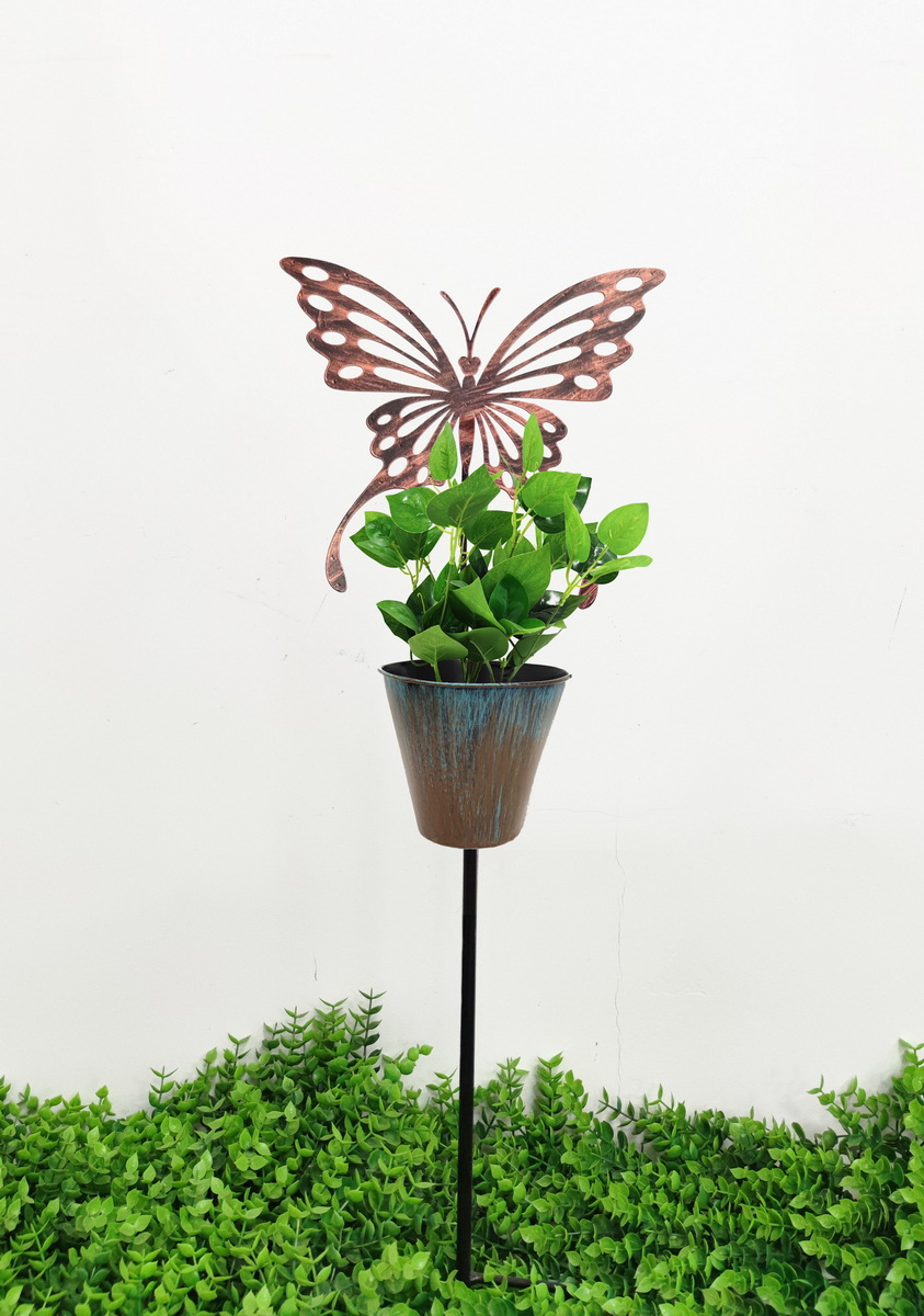 Outdoor garden solar cuttings