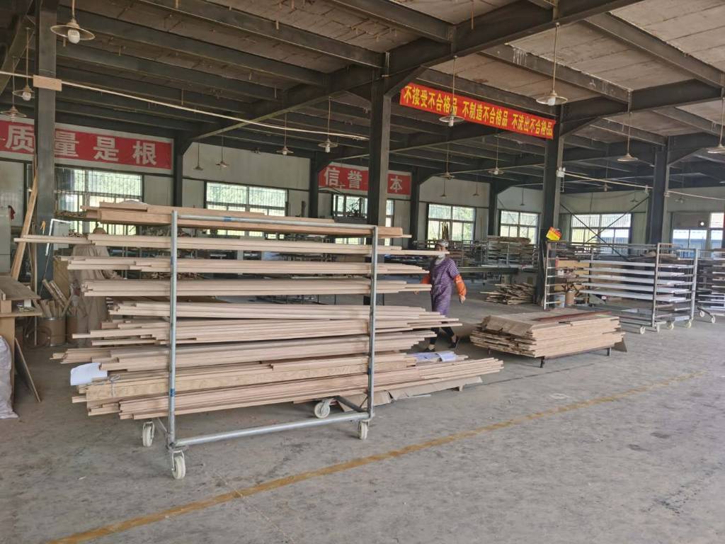 Muling Yihe Wood Industry Co., Ltd. – maceta de cerámica 1