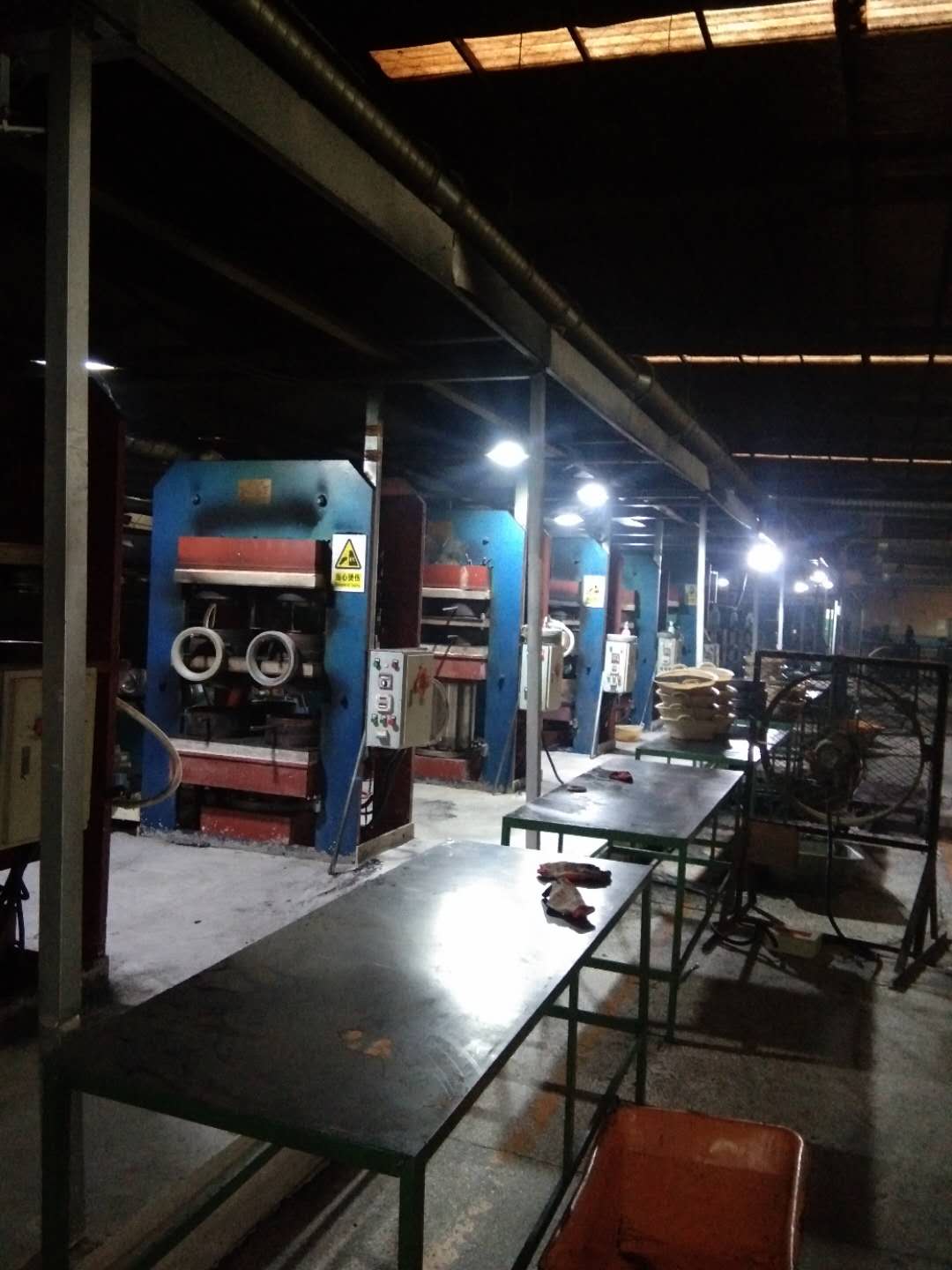 Qingdao Yuanhongda Vehicle Co., Ltd. – other construction tools 3