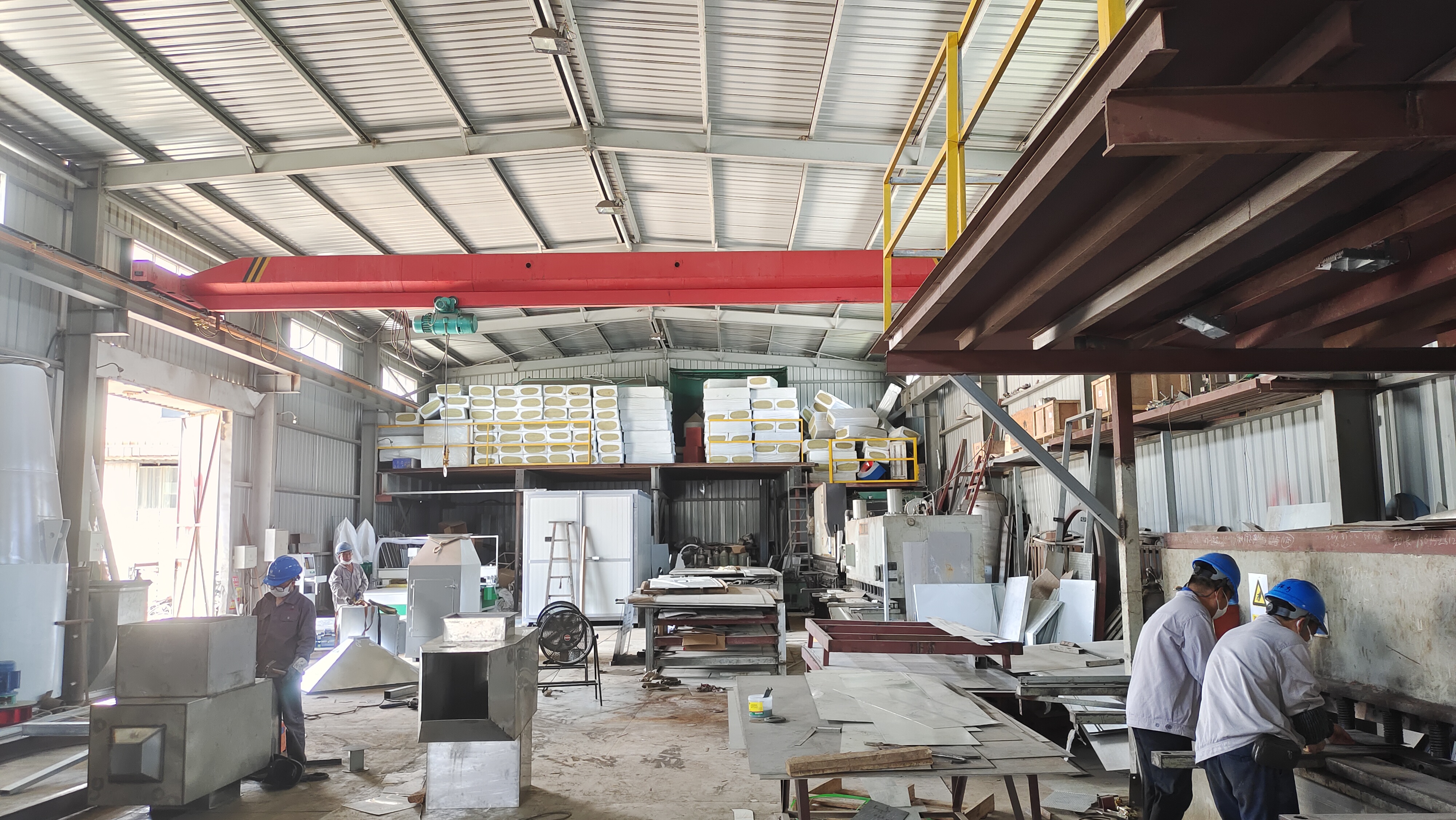 Linhai Jinhai Coating Equipment Co., Ltd. – Spraying robot 1