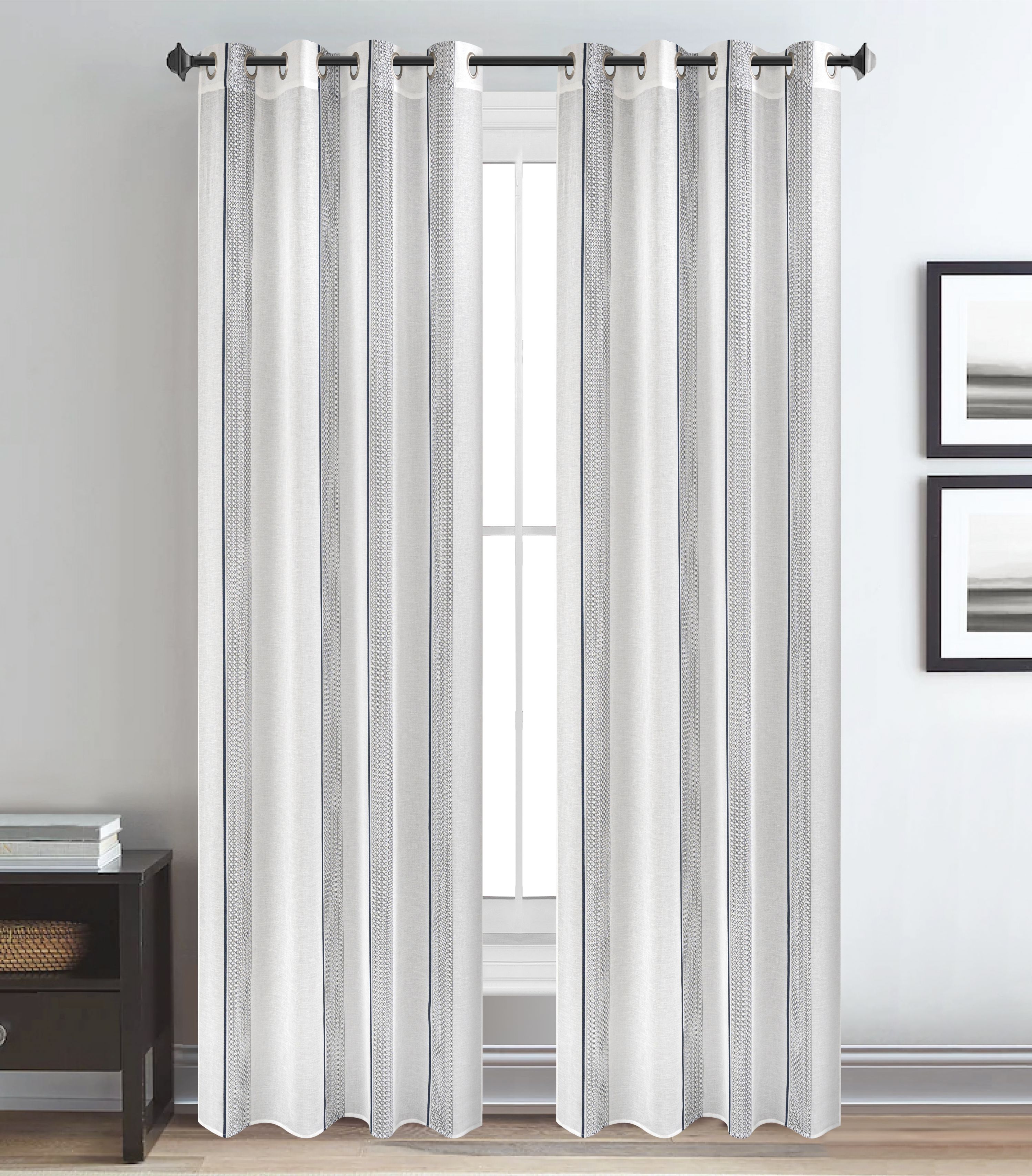 Curtain voile