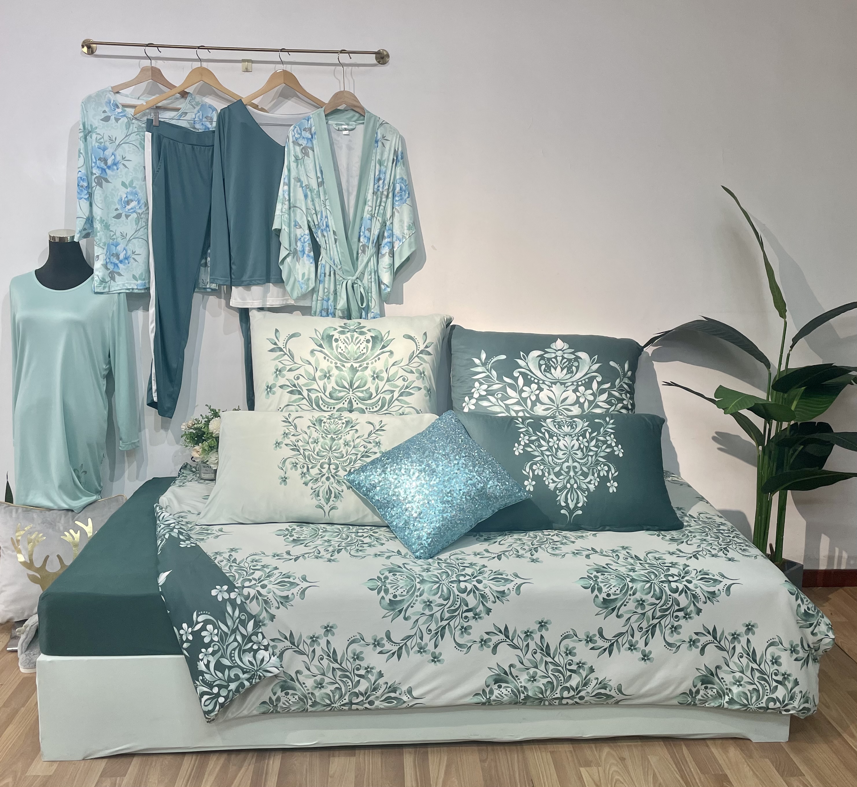 Zhaoqing Huayao Trading Co., Ltd. – Chemical fiber pillowcases 1