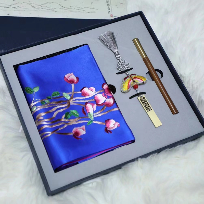 Creative Gift scarf, shawl customization, embroidery/printing process, customization on demand,