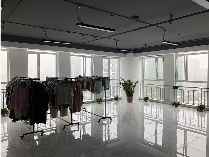 Weihai Tongyue International Trading Co., Ltd. – Men's Sweaters 2