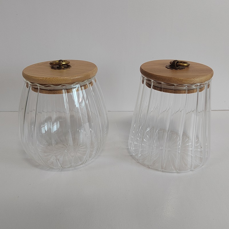 Glass jar